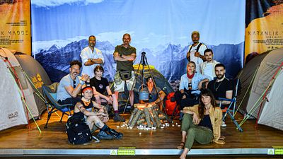 Sıra Dışı Film "Karanlık Madde"den Sıra Dışı Gala! haber görseli