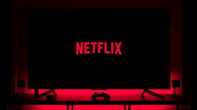 Netflix CEO'su Reklamlı Abonelik Sistemine Geçeceklerini Doğruladı