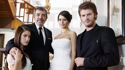 Aşk-ı Memnu Finali Bir Kez Daha Akşam Kuşağında! haber görseli