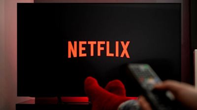 Netflix, Haftalık Yayın Düzenine Geçmeyi Düşünüyor 