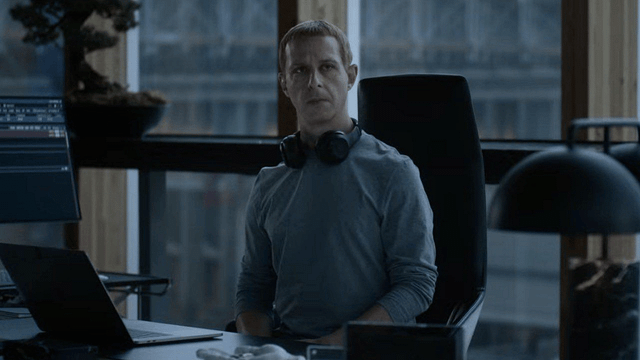 Mark Zuckerberg Topun Ağzında: Aaron Sorkin'in Facebook Dünyasına Geri Döndüğü Yeni Filminden Fragman Geldi haber görseli