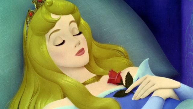 Korku Filmi Prensesleri: Cinderella'dan Sonra Sıra Uyuyan Güzel'e Geldi!