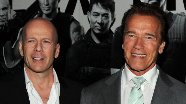 Arnold Schwarzenegger'den Bruce Willis'e Büyük Destek