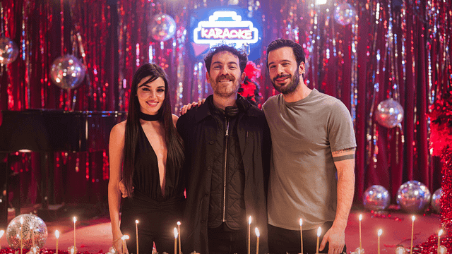 Hande Erçel ve Barış Arduç'u Buluşturan "Aşkı Hatırla" Dizisinin Teaser Afişi Yayında! haber görseli