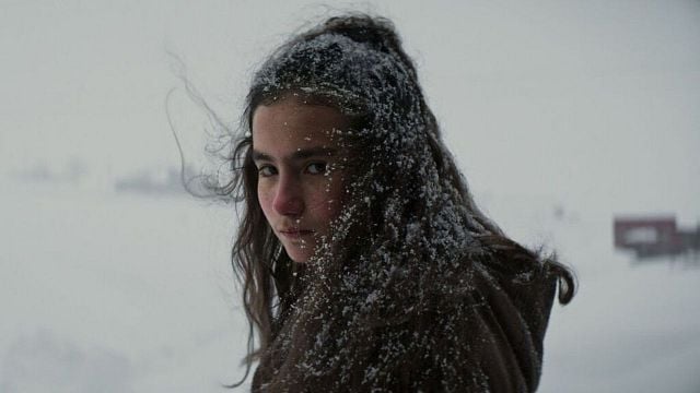 Nuri Bilge Ceylan'ın Yeni Filmi "Kuru Otlar Üstüne"den İlk Görsel! haber görseli