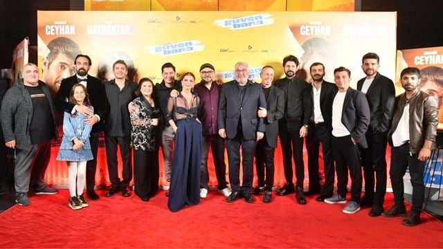 Yılın En 'Ciddi' Komedi Filmi "Güven Bana"nın Galası Gerçekleşti