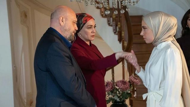 "Kızılcık Şerbeti"nde Sezon Finali Heyecanı: Peki 5. Sezon Gelecek mi? haber görseli