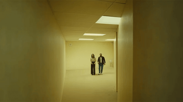 YouTube'dan Beyaz Perdeye Sıçrayan A24 İmzalı "Backrooms"tan Son Fragman Geldi! haber görseli