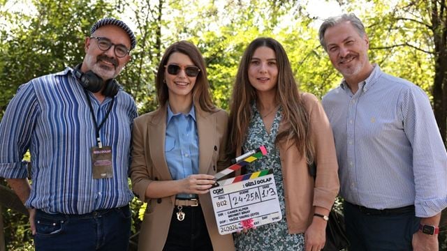 Prime Video, Beren Saat'in Başrolde Olduğu "Gizli Dolap" Filminin Setinden İlk Görseli Paylaştı