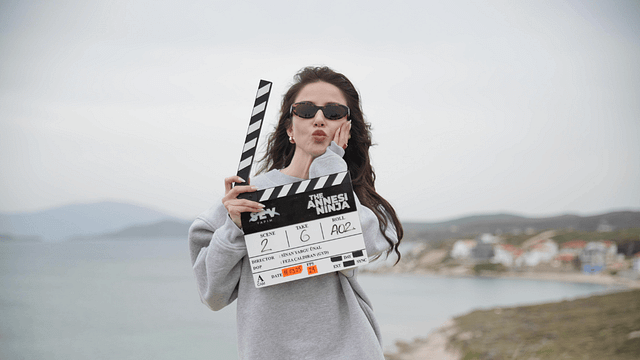 Özge Gürel ve Fatih Gühan'ın Başrollerini Paylaştığı "The Annesi Ninja" Filminin Çekimleri Başladı! haber görseli
