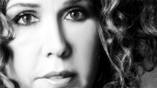SAE İstanbul’un İlk Konuğu Yapımcı Zeynep Özbatur  haber görseli