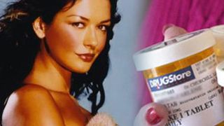 Catherine Zeta-Jones Geri Döndü haber görseli
