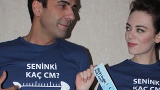 1 Erkek 1 Kadın'dan Seninki Kaç Santim'e Destek haber görseli