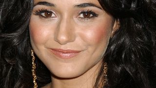 Emmanuelle Chriqui The Mentalist'te haber görseli
