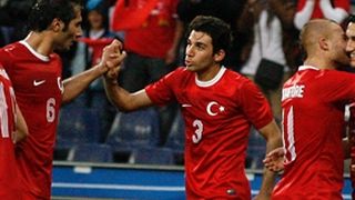 Milli Maç Dizilerin Pabucunu Dama Attı haber görseli