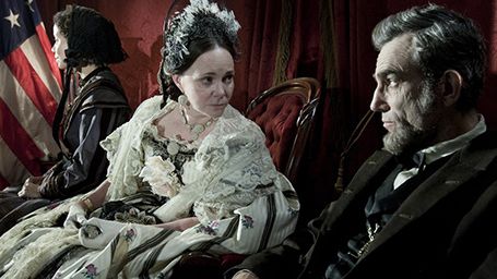 'Lincoln' Filminin Kamera Arkası Görüntüleri Yayınlandı! haber görseli