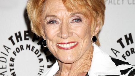 Yalan Rüzgarı'nın Yıldızı Jeanne Cooper Hayatını Kaybetti haber görseli