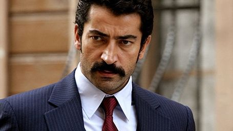 Kenan İmirzalıoğlu Dizi Sürelerine İsyan Etti haber görseli