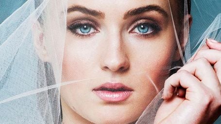 Benedict Cumberbatch ile Evlenen Sansa Stark Değil! haber görseli