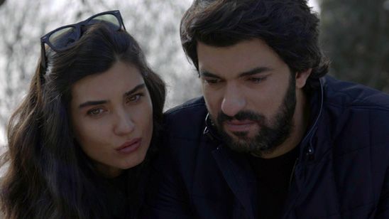 Kara Para Aşk'ta Bu Akşam; Çember Daralıyor haber görseli