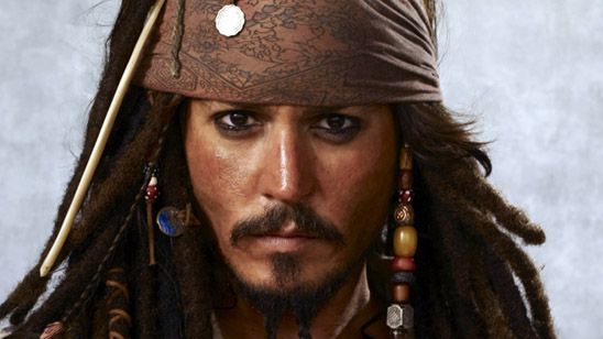 Johnny Depp, Karayip Korsanları Film Setinde Yaralandı! haber görseli