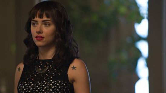 Scarlett Johansson, Canavarın Kucağında! haber görseli