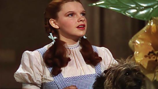 Dorothy'nin Elbisesi Rekor Fiyata Satışta!