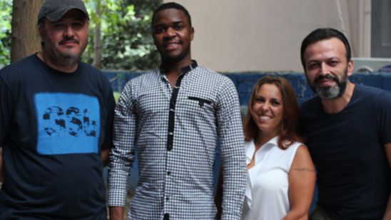 Robinson Crusoe & Cuma'yı Yönetmeni ve Başrolleri Anlattı! haber görseli