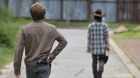 The Walking Dead Sezon Arasında Kim Ölecek? haber görseli