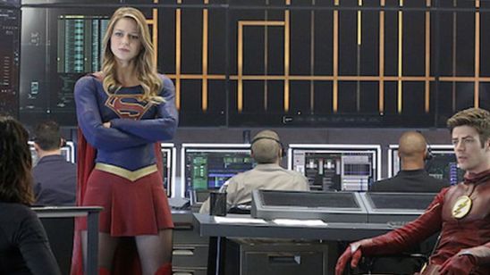 Supergirl ile The Flash Buluşmasından Video Geldi haber görseli