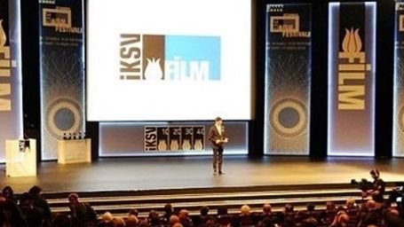 35. İstanbul Film Festivali'nde Köprüde Buluşmalar Ödülleri Sahiplerini Buldu! haber görseli