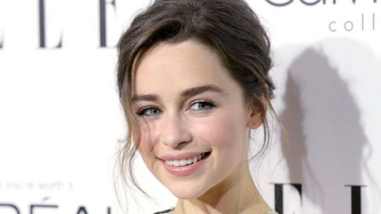 Emilia Clarke Game Of Thrones Kadrosuna Nasıl Katıldı? haber görseli