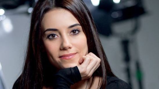 Cansu Dere’nin Yeni Projesi Belli Oldu haber görseli