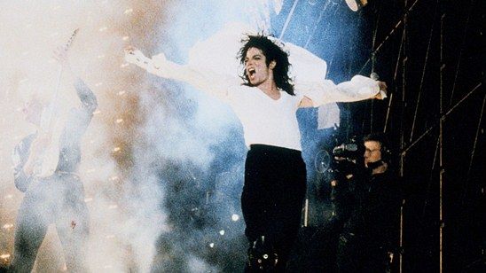 Michael Jackson 2016'da Yaşayanları Bile Geçti! haber görseli