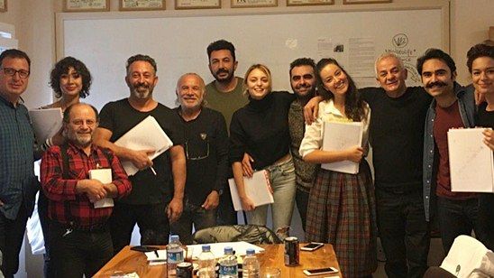 Cem Yılmaz ve Kaman Kardeşlerden Yepyeni Bir Komedi! haber görseli