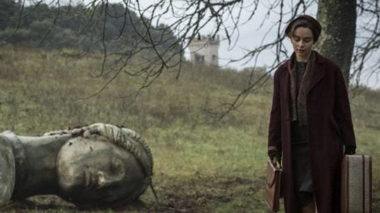 Emilia Clarke'ın Romantik Hayalet Hikayesi Voice From the Stone Filminden Yeni Klip Geldi! haber görseli