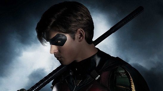 Titans: Robin Kostümüyle Brenton Thwaites’a İlk Bakış haber görseli