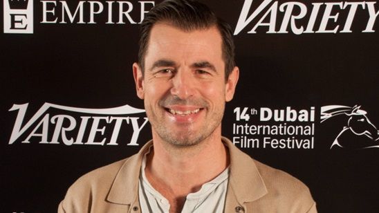 Gerilim Filmi “The Burnt Orange Heresy” Kadrosuna “Kare” Desteği! haber görseli