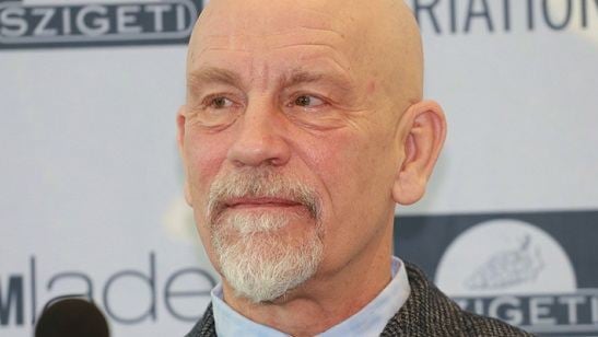 'The New Pope' Kadrosuna John Malkovich Sürprizi!