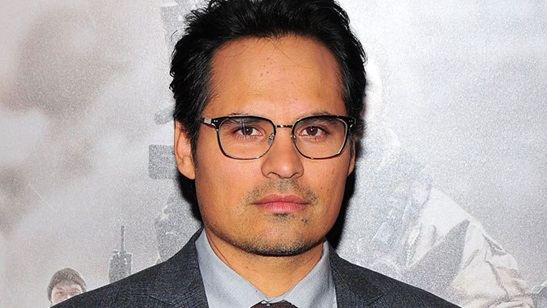 Michael Pena “Dora the Explorer” Kadrosunda!