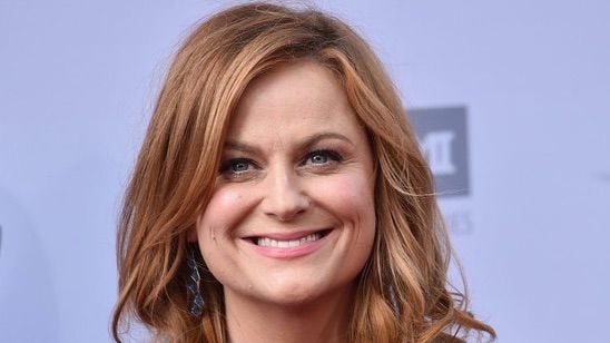 Amy Poehler’in Yeni Komedisi 'Tails' Oldu haber görseli