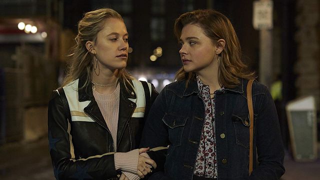 Isabelle Huppert ve Chloë Grace Moretz’li “Greta”dan Yeni Poster! haber görseli