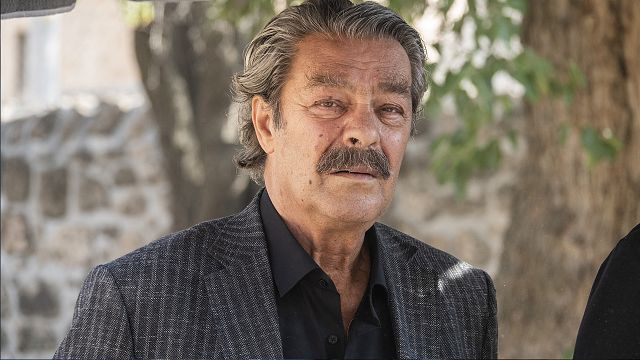 Kadir İnanır ve Vahide Perçin'li "Kapı"dan Fragman! haber görseli