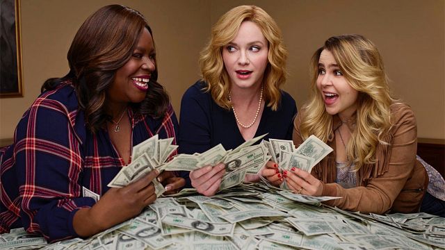 Christina Hendricks'li ‘Good Girls’ 3. Sezon Onayını Aldı haber görseli
