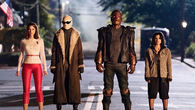 DC Dizisi 'Doom Patrol' 2. Sezon Onayını Aldı haber görseli
