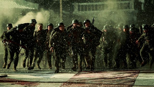 Savaş Filmi "Sekiz Yüz"den Resmi Fragman Geldi haber görseli