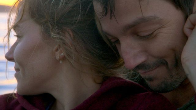 Sienna Miller ve Diego Luna'lı "Wander Darkly" Lionsgate'in Oldu haber görseli