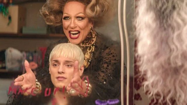 Everybody's Talking About Jamie'den Duygusal Fragman! haber görseli