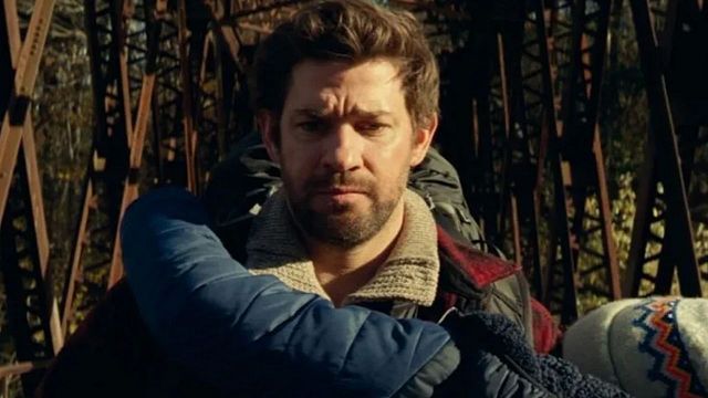 John Krasinski, Paramount ile İlk Bakış Anlaşması İmzaladı haber görseli