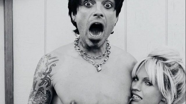 Lily James ve Sebastian Stan'li Pam & Tommy Dizi Çekimleri Tamamlandı haber görseli